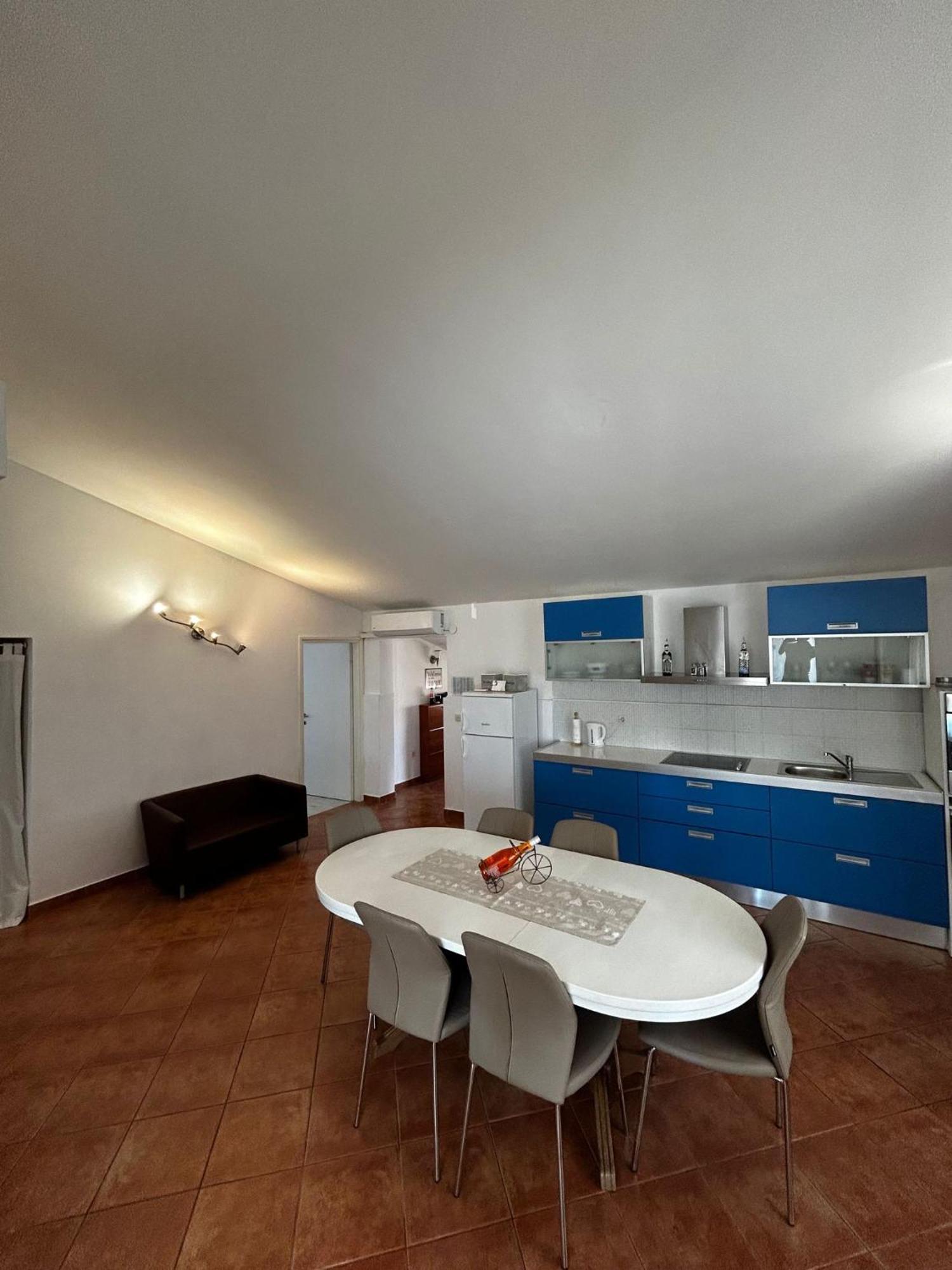 Apartments Petrovic พิโรวัซ ภายนอก รูปภาพ