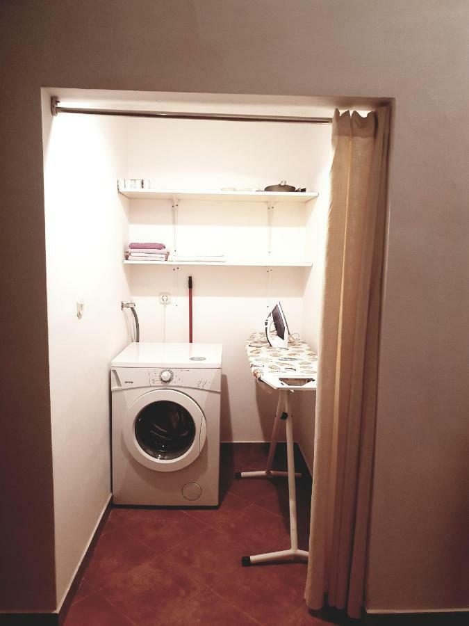 Apartments Petrovic พิโรวัซ ภายนอก รูปภาพ